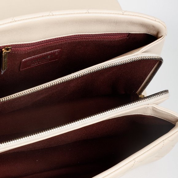 Chanel Large Beige Trapezio Flap Bag - Picture 14 of 16